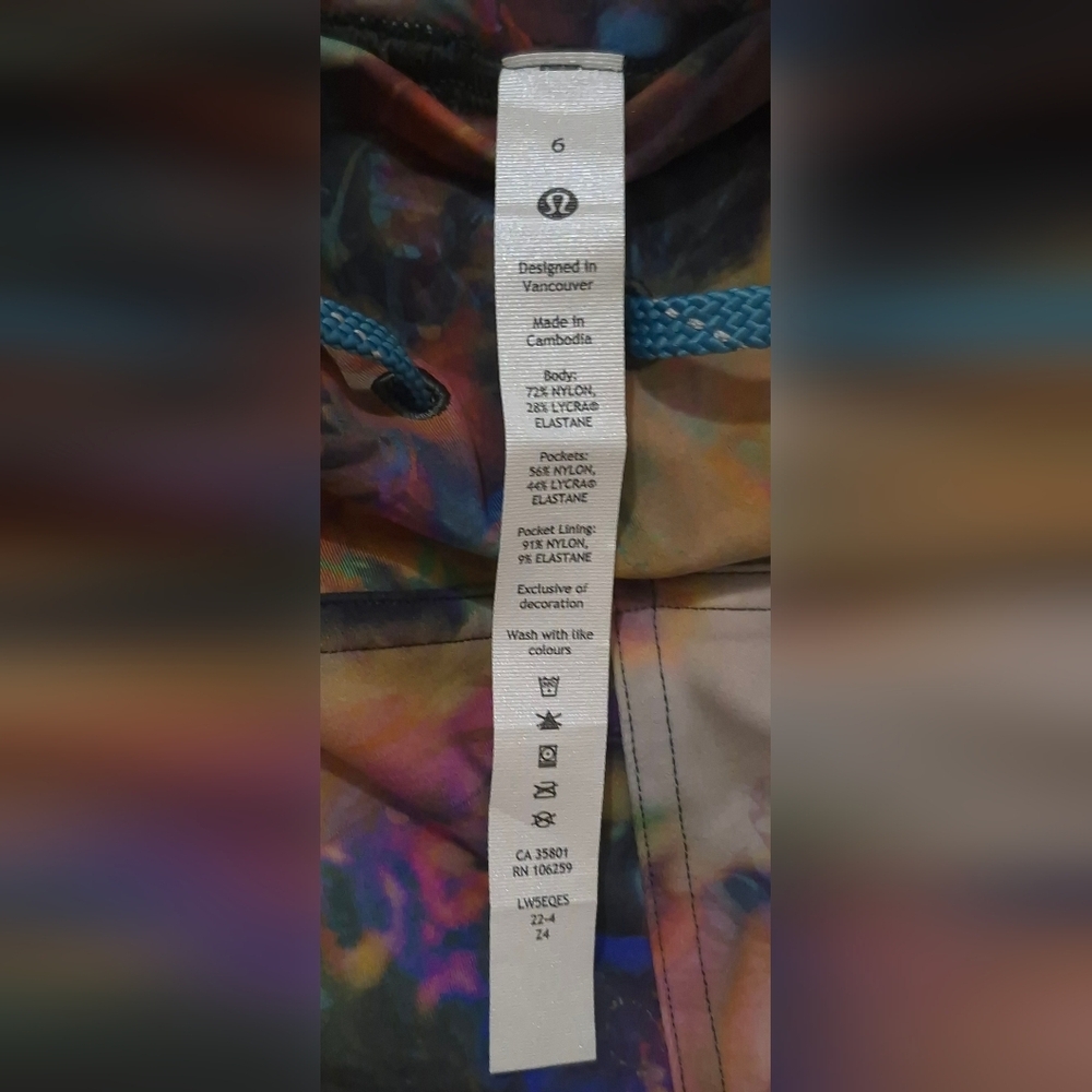 Lululemon Cargo Super-High-Rise Hiking Tight 25" – Sunbeam Floral Multi – Size 6 - Picture 4 of 5